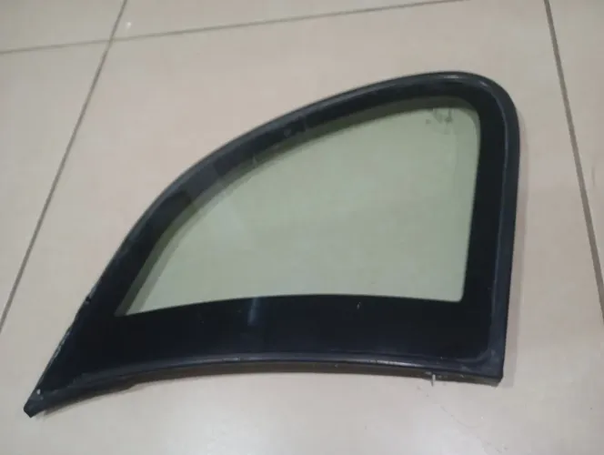 Vidro vigia Corsa Hatch 