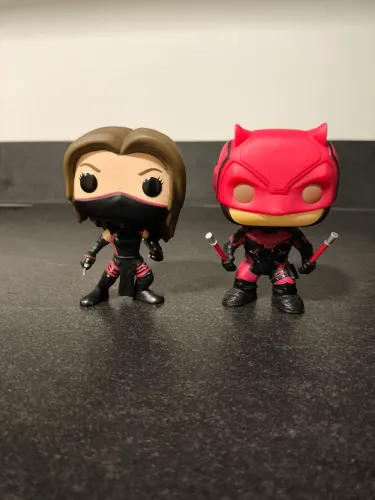 Funko Pop Demolidor e Elektra