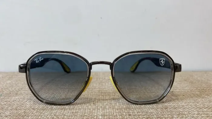 Modelo Ray-ban Ferrari 3674M (NOVO, ORIGINAL)