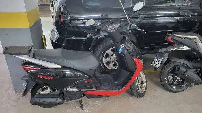 Honda lead edition limited