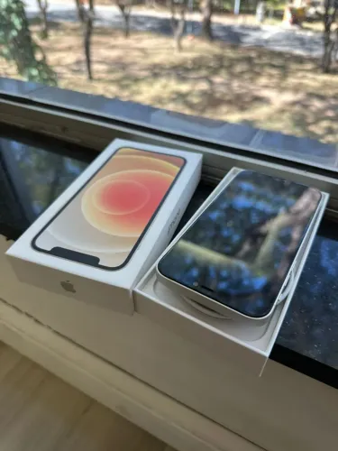 Iphone 12 (NOTA FISCAL + CAIXA + CARREGADOR)