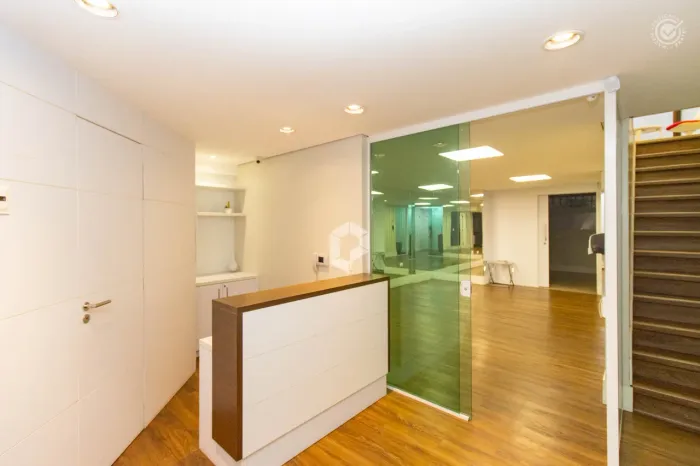 Sala pronta para receber seu negócio
