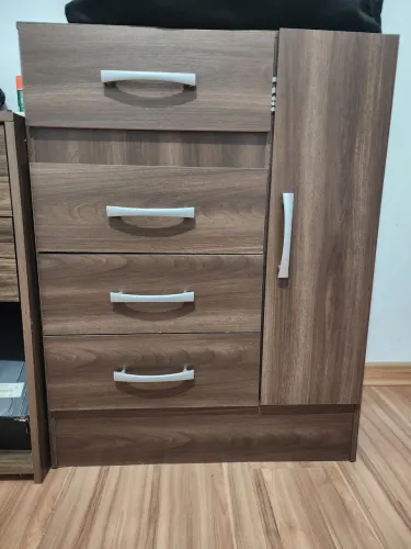 Sapateira/roupeiro VALOR: 150 reais
