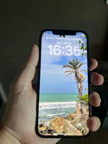 iPhone 12, 128 GB, 75% de bateria