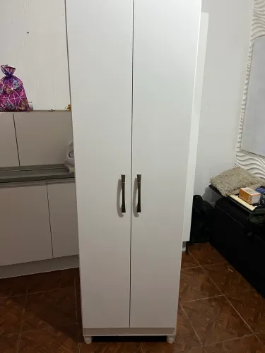 Armário multiuso