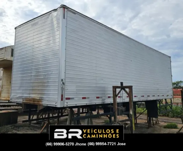 Baú p/ truck 9.00 mt 