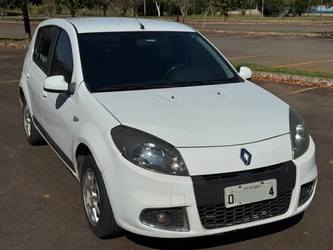 Renault Sandero Privilège Hi-flex 1.6 8V 5P 2014
