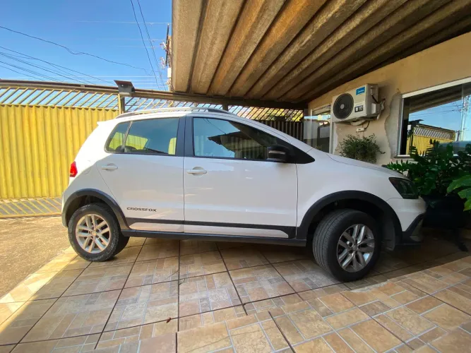 Volkswagen Crossfox I Motion 1.6 T. Flex 16V 5P 2015