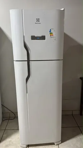 Geladeira Electrolux Frost Free 310L TF39 Branca