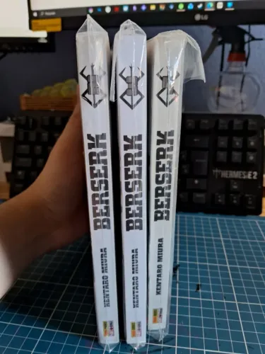 Kentaro Miura Berserk VOL 2, 3 E 4 SEMINOVOS