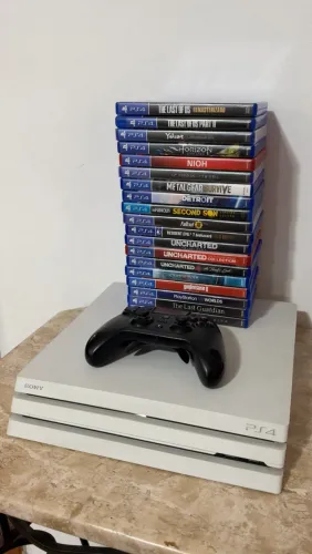 Ps4 Pro - 1 tera - branco