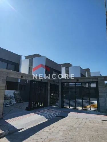Casa em - Vila dos Açores - Garopaba/SC