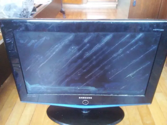 Tv Samsung LCD 26 polegadas