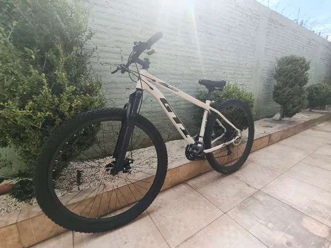 Vendo ou troco por notebook bike gti aro 29.