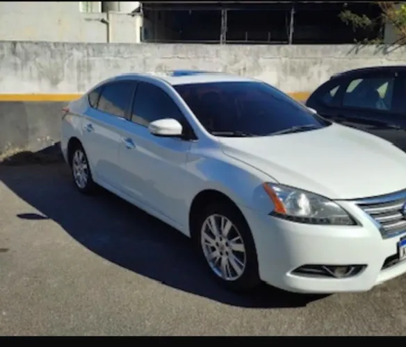 Nissan Sentra SL 2.0/ 2.0 Flex Fuel 16V Aut. 2014