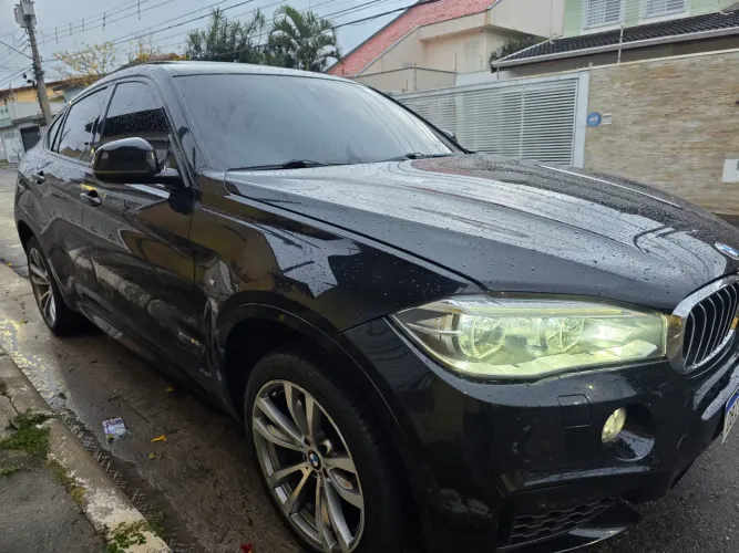 BMW X6 M 4.4 4X4 V8 32V Bi-turbo Aut. 2015