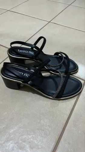 Vendo sandália salto baixo 