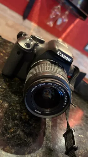 Câmera Cânon T3i