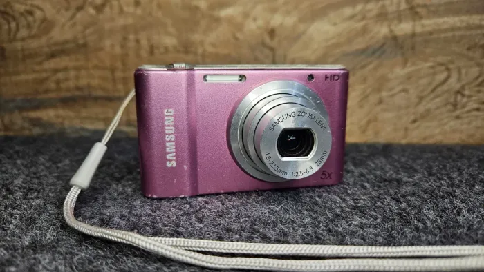Câmera digital Samsung st64 14.2 mp