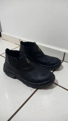 Bota nunca usada
