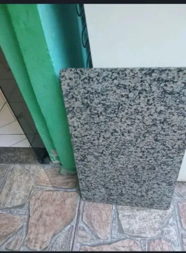 Pedra de granito 80x50 não entrego 80 reais