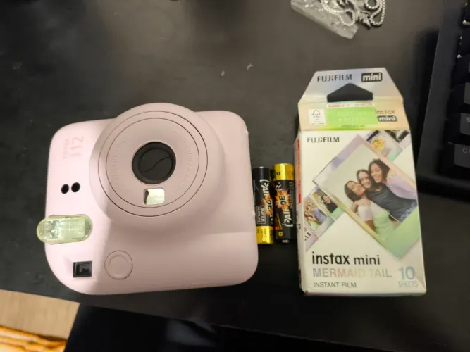 Instax 12 mini + rolo + Case 