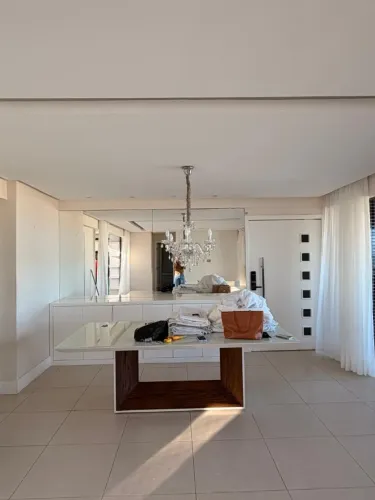 Mesa de jantar retangular - até 8 lugares
