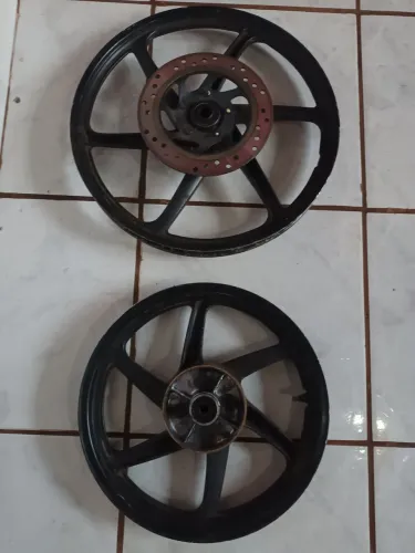 Rodas originais Honda da biz 125 ex .