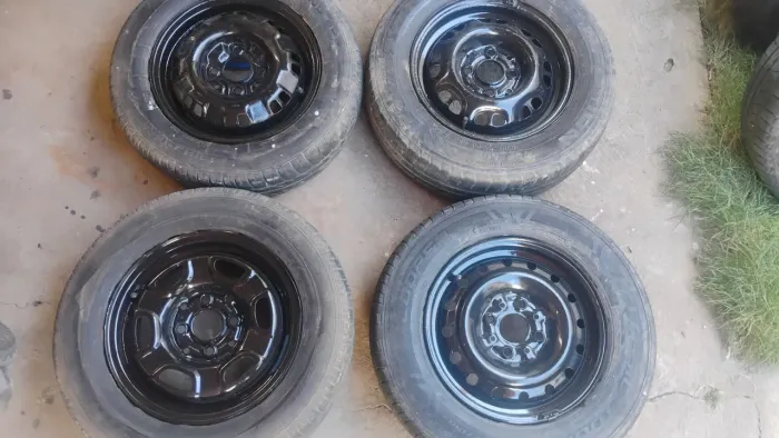 4 rodas aro 13