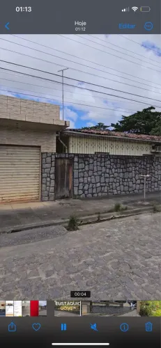 Aluga-se casa na cidade universitária