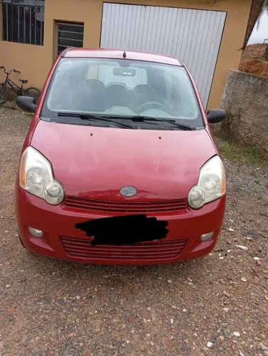 Effa M-100 1.0 8V 5P 2012