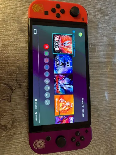 Console Nintendo switch semi novo com 32 GB 