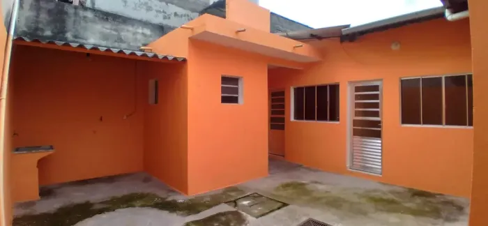 Três casas á venda em Itaim Paulista no Jardim Silva Teles - São Paulo - SP