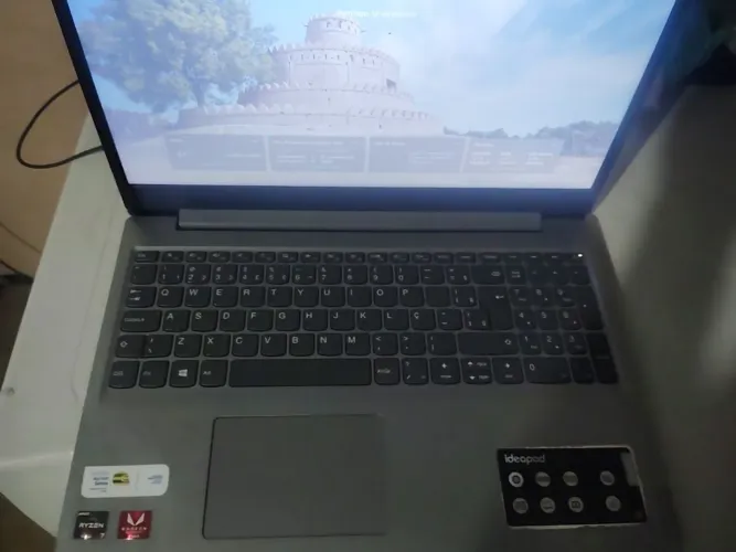 Notebook usado Lenovo s145