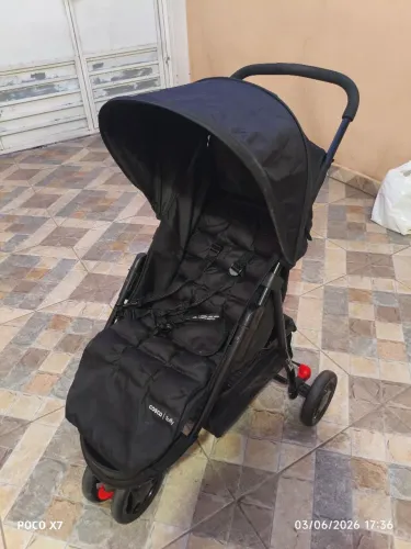 Carrinho de bebê Cosco