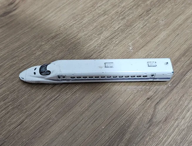 Miniatura Trem bala Shinkansen N-700 usado 