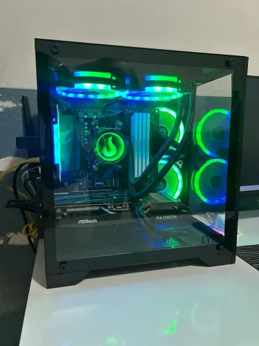 Computador gamer Ryzen 7 5700x RX6600 8GB