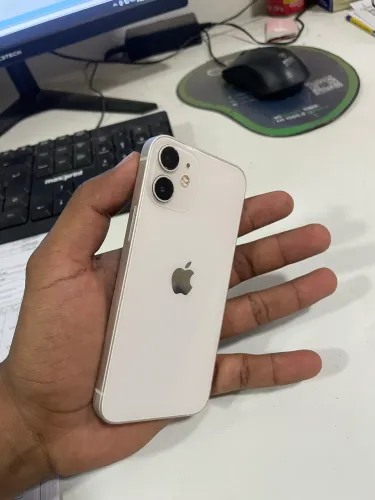 Vende - se IPhone 12