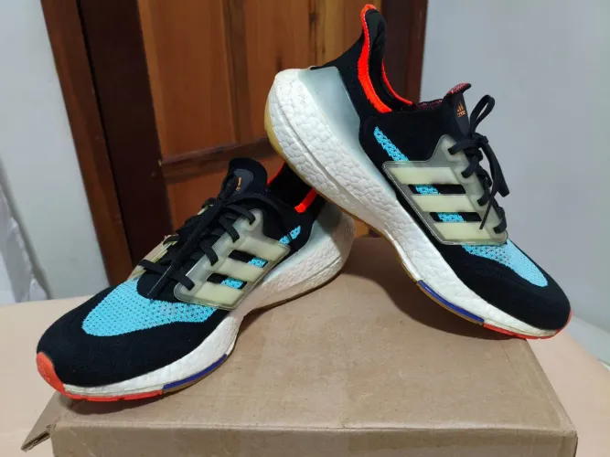 TÊNIS ADIDAS ULTRABOOST 21 ORIGINAL USADO
