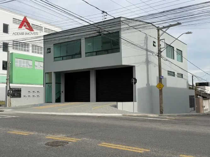 Sala comercial para locação na Vila Branca - Jacareí-Sp 48m²