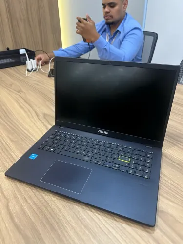Notebook Vivobook 15