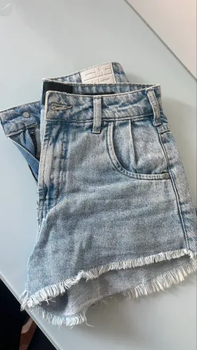 Short Jeans colcci claro