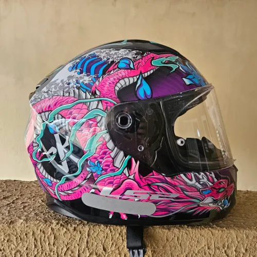 Capacete LS2 usado em bom estado