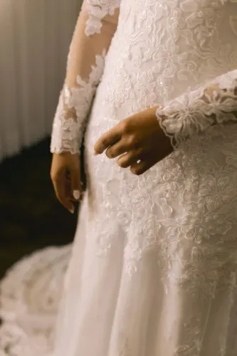 Vestido de noiva sereia + Véu | apenas um uso