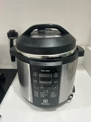 Panela de Pressão Elétrica Eletrolux