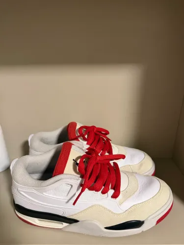 Tênis Air Jordan 4 RM