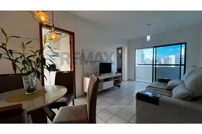 Apartamento reformado com 58 m² em Setúbal, próximo à praia