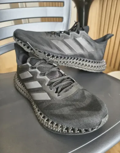 tênis de corrida adidas 4dfwd black carbon