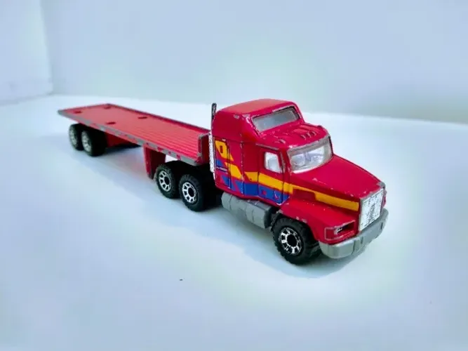 Matchbox Caminhão Mack CH680 Estilo Americano
