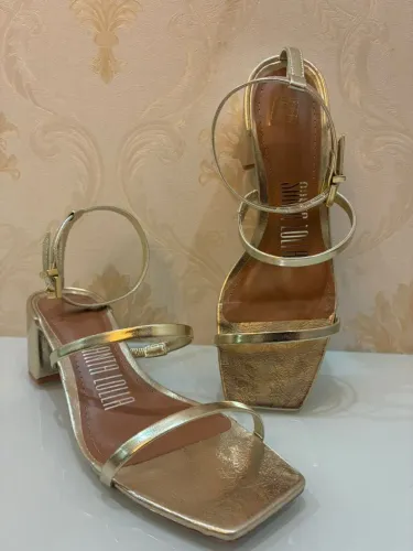  Sandália Santa Lolla Metalizada Craquelê Dourada